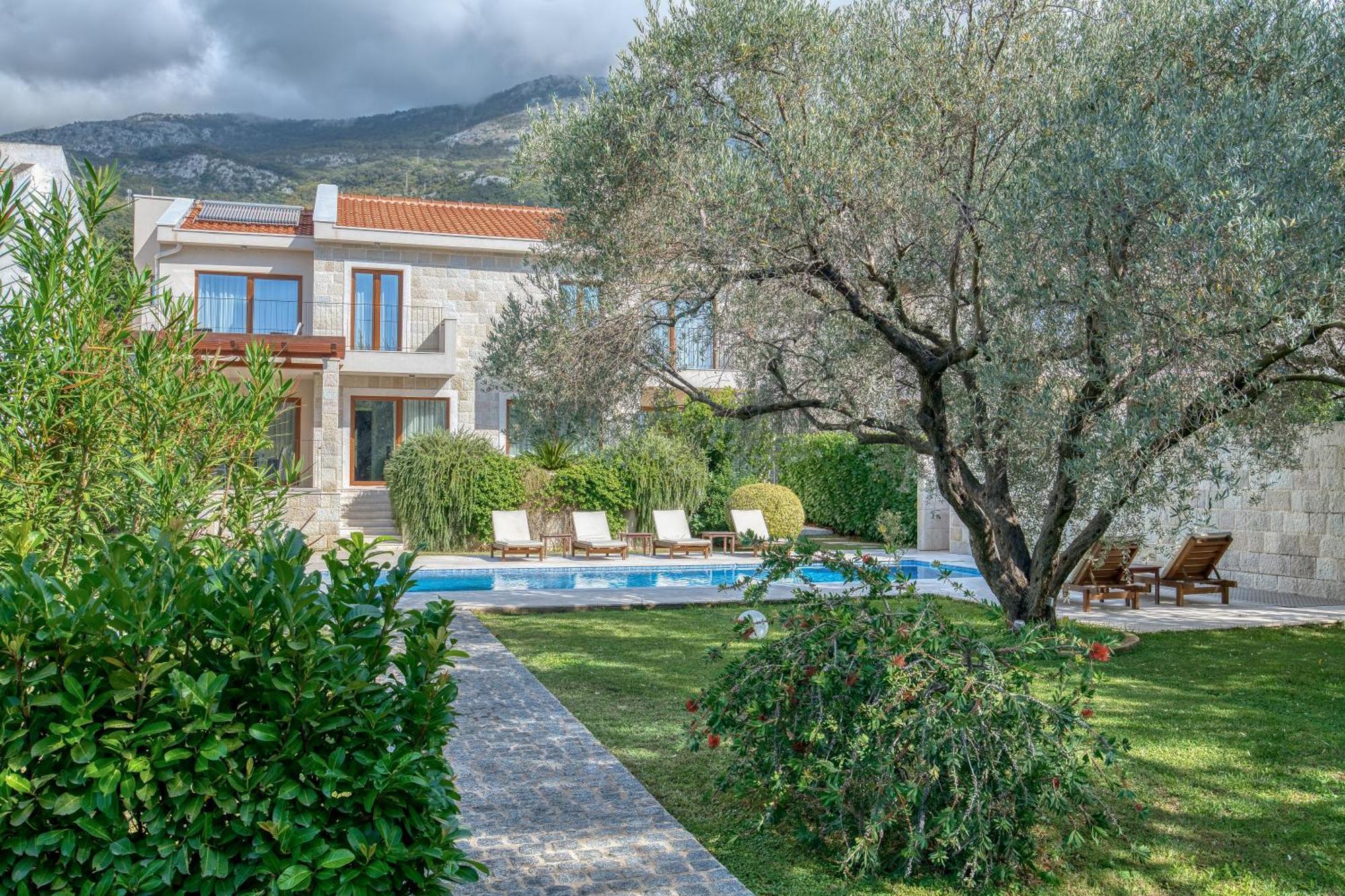 Villa Zen Port Petrovac Bagian luar foto