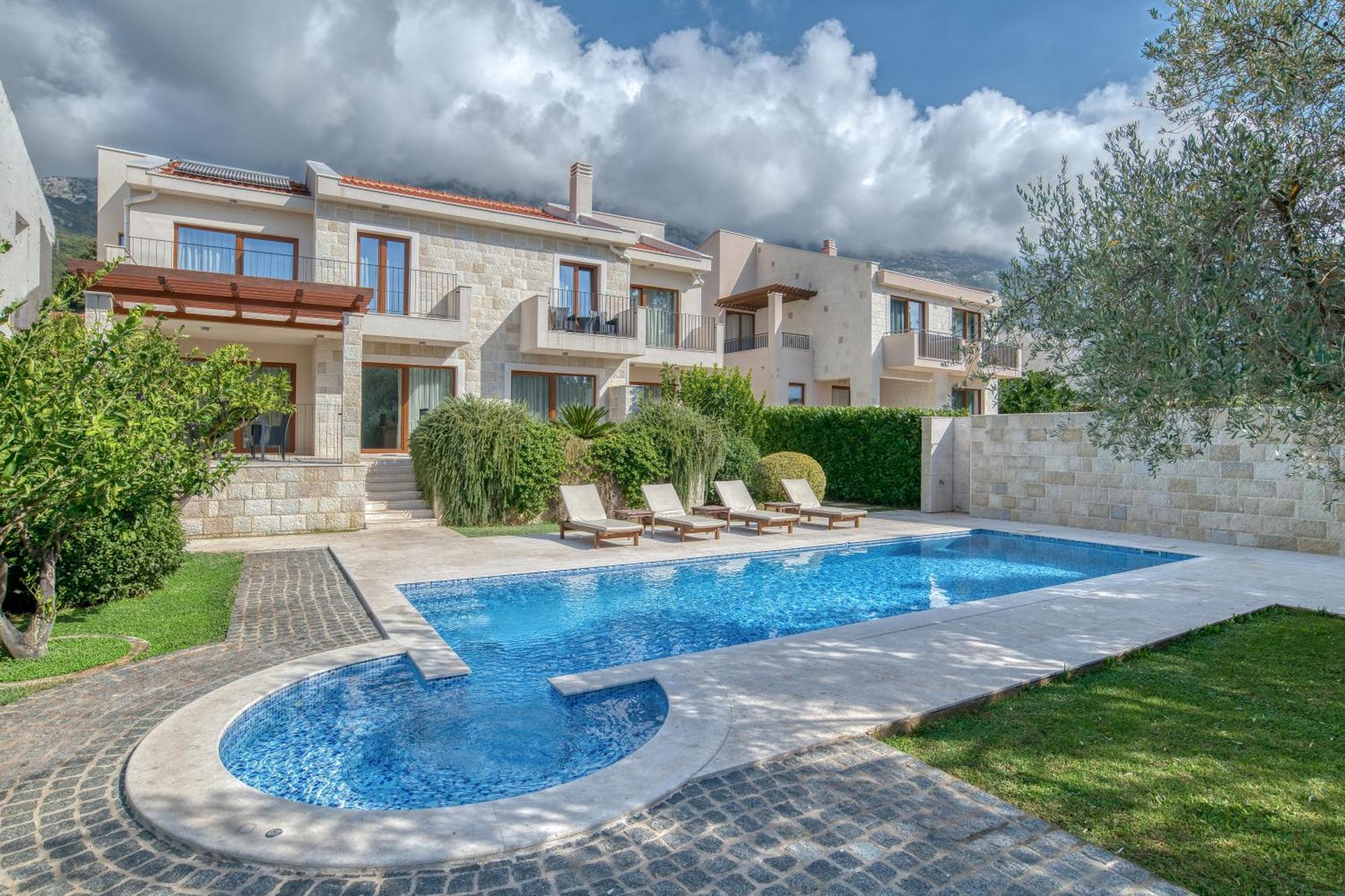 Villa Zen Port Petrovac Bagian luar foto
