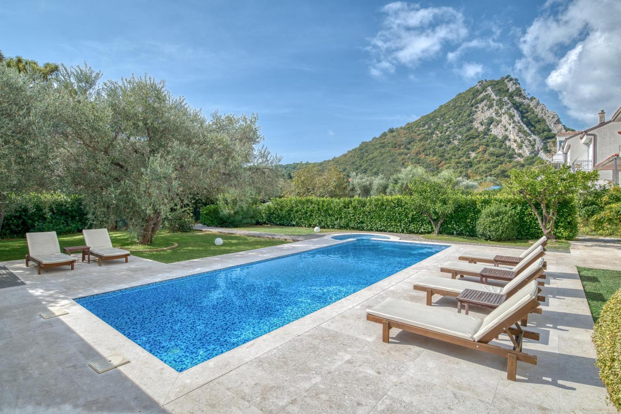 Villa Zen Port Petrovac Bagian luar foto