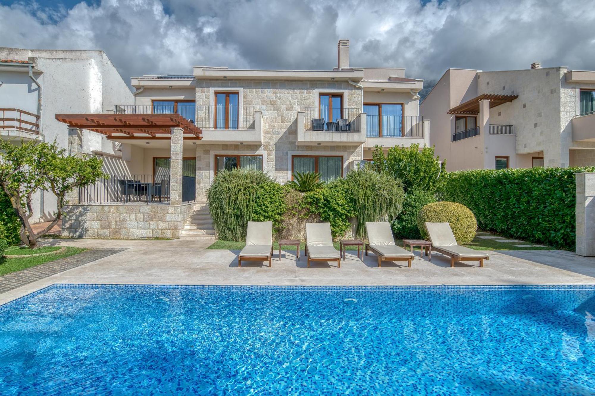 Villa Zen Port Petrovac Bagian luar foto